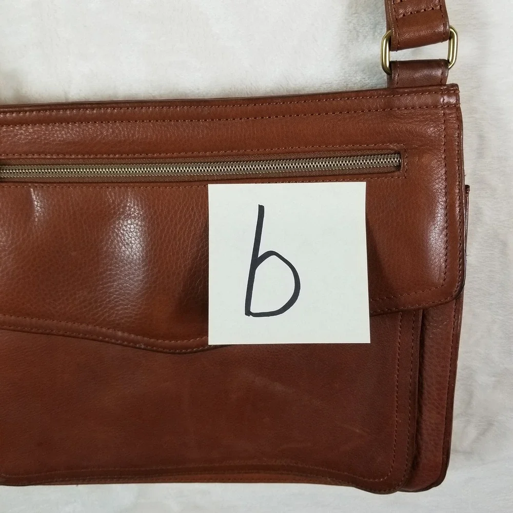 Fossil Cognac Brown Leather Crossbody‎ Bag Organizer Key Charm Vintage Style